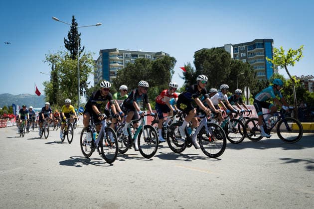 61st Presidential Cycling Tour of Turkiye AYDIN, TURKIYE - APRIL 27: Cyclists compete at the start of the second stage of the 61st Presidential Cycling Tour of Turkiye, a 152-kilometer route from Aydin to Marmaris, in Aydin, Turkiye, on April 27, 2026. Held under the auspices of the Turkish Presidency and supported by the Turkish Youth and Sports Ministry, the eight-stage race is Turkiye’s only event in the ‘ProSeries’ category on the UCI Europe Tour calendar. Ahmet Serdar Eser Anadolu Aydin Turkey. Editorial use only. Please get in touch for any other usage.  Copyright: x2026xAnadoluxAhmetxSerdarxEserx