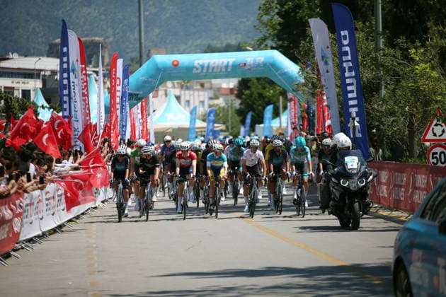 61st Presidential Cycling Tour of Turkiye AYDIN, TURKIYE - APRIL 27: Cyclists compete at the start of the second stage of the 61st Presidential Cycling Tour of Turkiye, a 152-kilometer route from Aydin to Marmaris, in Aydin, Turkiye, on April 27, 2026. Held under the auspices of the Turkish Presidency and supported by the Turkish Youth and Sports Ministry, the eight-stage race is Turkiye’s only event in the ‘ProSeries’ category on the UCI Europe Tour calendar. Ferdi Uzun Anadolu Aydin Turkey. Editorial use only. Please get in touch for any other usage.  Copyright: x2026xAnadoluxFerdixUzunx
