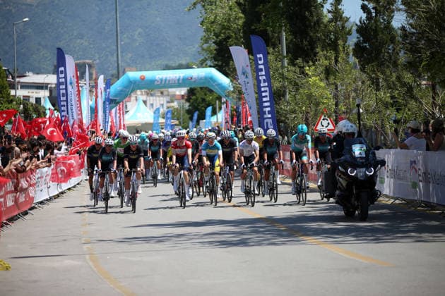 61st Presidential Cycling Tour of Turkiye AYDIN, TURKIYE - APRIL 27: Cyclists compete at the start of the second stage of the 61st Presidential Cycling Tour of Turkiye, a 152-kilometer route from Aydin to Marmaris, in Aydin, Turkiye, on April 27, 2026. Held under the auspices of the Turkish Presidency and supported by the Turkish Youth and Sports Ministry, the eight-stage race is Turkiye’s only event in the ‘ProSeries’ category on the UCI Europe Tour calendar. Ferdi Uzun Anadolu Aydin Turkey. Editorial use only. Please get in touch for any other usage.  Copyright: x2026xAnadoluxFerdixUzunx