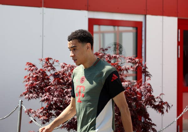 Football, Men, Champions League, Season 2025 2026, FC Bayern Munich, Final training Jamal Musiala FC Bayern Munich on the way to the training ground