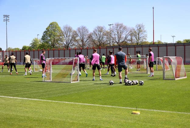 Football, Men, Champions League, 2025 2026 season, FC Bayern Munich, Final training match on the training pitch