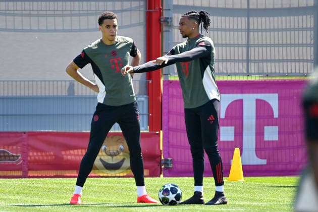 from left Jamal MUSIALA Bayern Muenchen , Michael OLISE Bayern Muenchen final training Bayern Muenchen on 27 04 2026 Football Champions League semi-final Paris Saint Germain PSG FC Bayern Muenchen on 28 04 2026