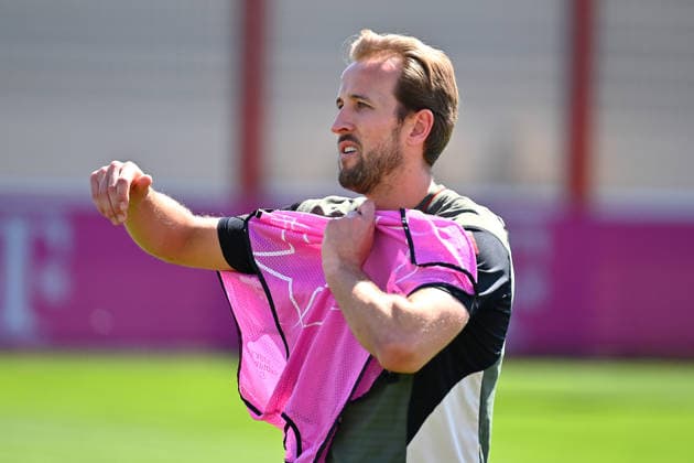 Harry KANE Bayern Muenchen , action,single image,cropped single motif,half figure,half figure final training Bayern Muenchen on 27 04 2026 Soccer Champions League Semifinal Paris Saint Germain PSG FC Bayern Muenchen on 28 04 2026