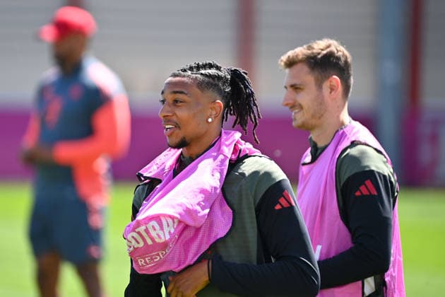 Michael OLISE Bayern Muenchen , re Josip STANISIC Bayern Muenchen Final training Bayern Muenchen on 27 04 2026 Football Champions League semi-final Paris Saint Germain PSG FC Bayern Muenchen on 28 04 2026