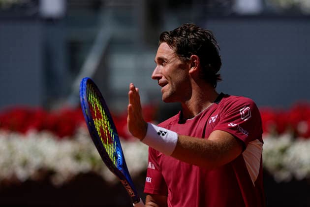 April 27, 2026, Madrid, Madrid, Spain: Casper Ruud of Norway reacts after winning against Alejandro Davidovich Fokina of Spain during the Mutua Madrid Open 2026, ATP, Tennis Herren Masters 1000 and WTA, Tennis Damen 1000, at La Caja Magica on April 27, 2026 in Madrid, Spain. Mutua Madrid Open 2026 - Day 8 - ZUMAa181 20260427_zaa_a181_071 Copyright: xOscarxJ.xBarrosox