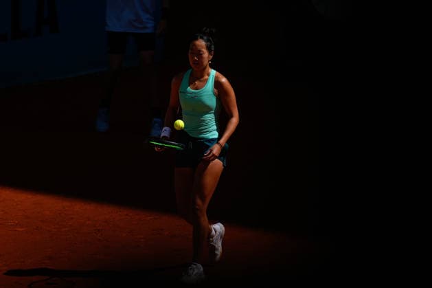 April 27, 2026, Madrid, Madrid, Spain: Ann Li of USA in action against Leylah Fernandez of Canada during the Mutua Madrid Open 2026, ATP, Tennis Herren Masters 1000 and WTA, Tennis Damen 1000, at La Caja Magica on April 27, 2026 in Madrid, Spain. Madrid Spain - ZUMAa181 20260427_zaa_a181_150 Copyright: xDennisxAgyemanx