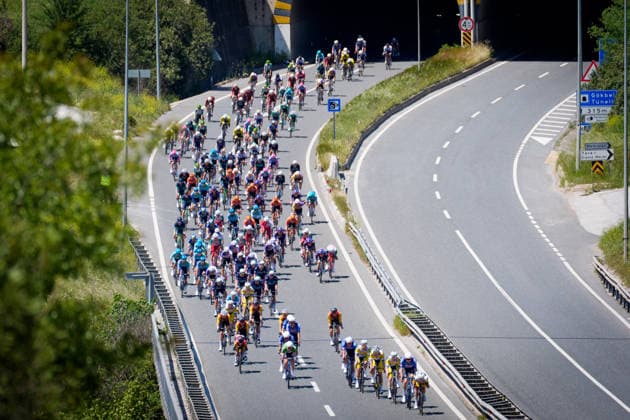 61st Presidential Cycling Tour of Turkiye AYDIN, TURKIYE - APRIL 27: Cyclists compete during the second stage of the 61st Presidential Cycling Tour of Turkiye, a 152-kilometer route from Aydin to Marmaris, in Aydin, Turkiye, on April 27, 2026. Held under the auspices of the Turkish Presidency and supported by the Turkish Youth and Sports Ministry, the eight-stage race is Turkiye’s only event in the ‘ProSeries’ category on the UCI Europe Tour calendar. Ahmet Serdar Eser Anadolu Aydin Turkey. Editorial use only. Please get in touch for any other usage.  Copyright: x2026xAnadoluxAhmetxSerdarxEserx