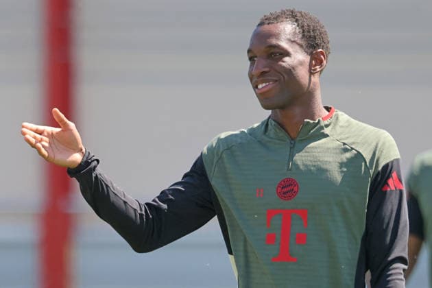 11 Nicolas Jackson, Portrait, Portrait, Football FC Bayern Munich final training before UEFA Champions League, against Paris Saint Germain 27 04 2026 Training ground, Säbenerstr PHOTO Mladen Lackovic LakoPress