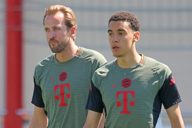 9 Harry Kane, and 10 Jamal Musiala, Portrait, Portrait, Soccer Final training of FC Bayern Munich before UEFA Champions League, against Paris Saint Germain 27 04 2026 Training ground, Säbenerstr PHOTO Mladen Lackovic LakoPress