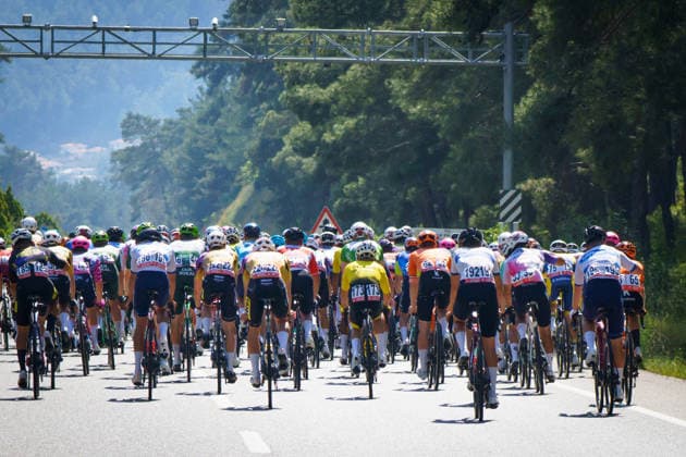 61st Presidential Cycling Tour of Turkiye AYDIN, TURKIYE - APRIL 27: Cyclists compete during the second stage of the 61st Presidential Cycling Tour of Turkiye, a 152-kilometer route from Aydin to Marmaris, in Aydin, Turkiye, on April 27, 2026. Held under the auspices of the Turkish Presidency and supported by the Turkish Youth and Sports Ministry, the eight-stage race is Turkiye’s only event in the ‘ProSeries’ category on the UCI Europe Tour calendar. Ahmet Serdar Eser Anadolu Aydin Turkey. Editorial use only. Please get in touch for any other usage.  Copyright: x2026xAnadoluxAhmetxSerdarxEserx