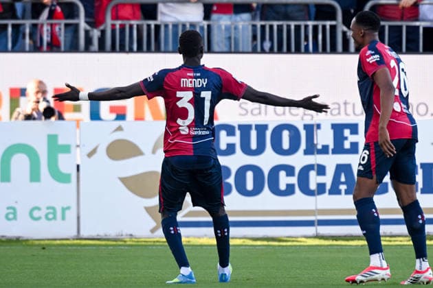 Cagliari s Paul Mendy celebrates after scoring the goal for 1-0 during the Serie A soccer match between Cagliari Calcio and Atalanta at the Unipol Domus in Cagliari, Sardinia - Monday 27th April. - Soccer  Copyright: x Â®xGianlucaxZuddas LaPressex