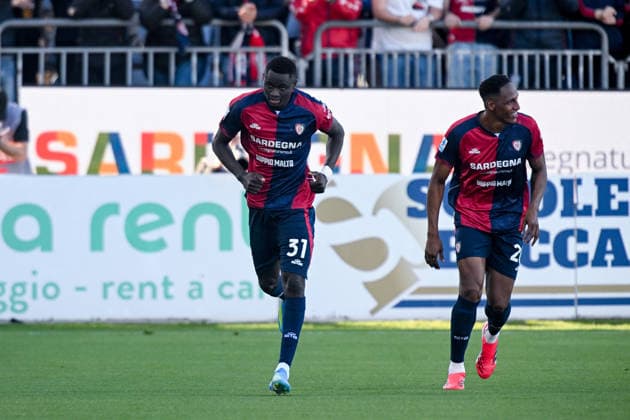 Cagliari s Paul Mendy celebrates after scoring the goal for 1-0 during the Serie A soccer match between Cagliari Calcio and Atalanta at the Unipol Domus in Cagliari, Sardinia - Monday 27th April. - Soccer  Copyright: x Â®xGianlucaxZuddas LaPressex