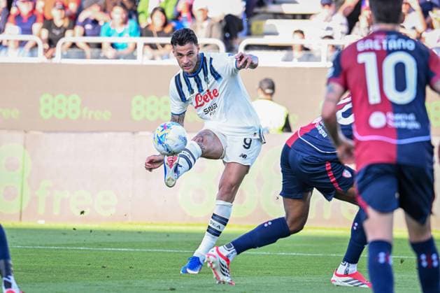 Gianluca Scamacca of Atalanta, Goal during Cagliari Calcio vs Atalanta BC, Italian soccer Serie A match in Cagliari, Italy, April 27 2026  Copyright: xLuigixCanu IPAxSportx xipa-agency.netx xx IPA_74276560 IPA_Agency_IPA74276560
