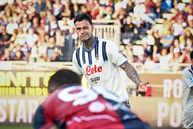 Gianluca Scamacca of Atalanta, Esultanza, Joy, Celebration After scoring goal, during Cagliari Calcio vs Atalanta BC, Italian soccer Serie A match in Cagliari, Italy, April 27 2026  Copyright: xLuigixCanu IPAxSportx xipa-agency.netx xx IPA_74276643 IPA_Agency_IPA74276643