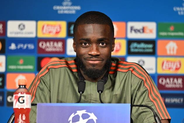 Ahead of PSG v FC Bayern Munich - UEFA Champions League PARIS, FRANCE - APRIL 27: Bayern Munich head coach Vincent Jean Mpoy Kompany (not seen) and player Dayot Upamecano attend a press conference, PK, Pressekonferenz ahead of the UEFA Champions League semi-final first leg match between Paris Saint-Germain and FC Bayern Munich at Parc des Princes in Paris, France on April 27, 2026. Mustafa Yalcin Anadolu Paris France. Editorial use only. Please get in touch for any other usage.  Copyright: x2026xAnadoluxMustafaxYalcinx