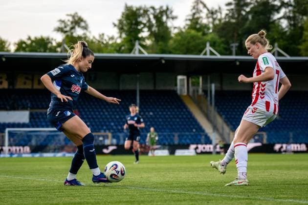 Janna Grimm 26 TSG Hoffenheim controls the ball in a duel with an opponent GPFBL TSG Hoffenheim 1 FC Köln, 27 04 2026 Copyright: xSpeedshotx