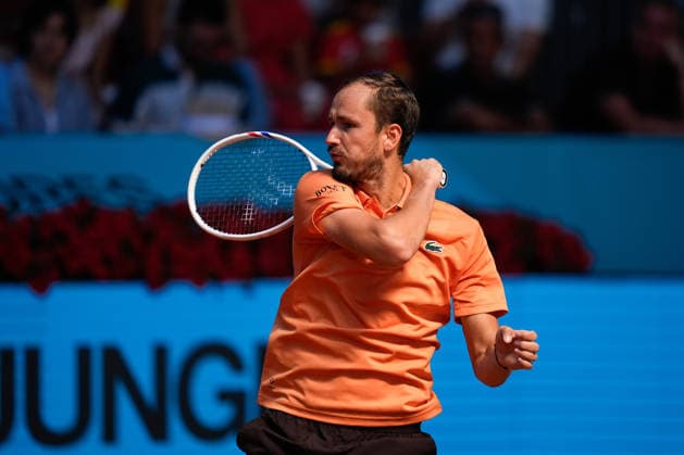 April 27, 2026, Madrid, Madrid, Spain: Daniil Medvedev of Russia in action against Nicolai Budkov Kjaer of Norway during the Mutua Madrid Open 2026, ATP, Tennis Herren Masters 1000 and WTA, Tennis Damen 1000, at La Caja Magica on April 27, 2026 in Madrid, Spain. Madrid Spain - ZUMAa181 20260427_zaa_a181_322 Copyright: xDennisxAgyemanx
