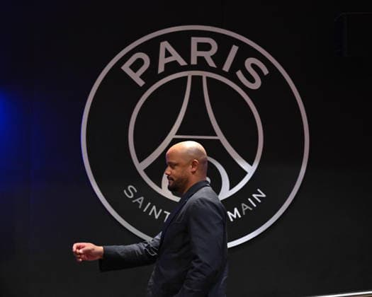 Ahead of PSG v FC Bayern Munich - UEFA Champions League PARIS, FRANCE - APRIL 27: Bayern Munich head coach Vincent Jean Mpoy Kompany attend a press conference, PK, Pressekonferenz ahead of the UEFA Champions League semi-final first leg match between Paris Saint-Germain and FC Bayern Munich at Parc des Princes in Paris, France on April 27, 2026. Mustafa Yalcin Anadolu Paris France. Editorial use only. Please get in touch for any other usage.  Copyright: x2026xAnadoluxMustafaxYalcinx