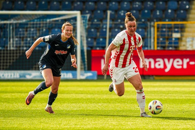 Germany Soccer Google Pixel Women Bundesliga 2025 2026 , 23 Matchday TSG Hoffenheim Women vs 1 FC Cologne Women Dietmar Hopp Stadion Hoffenheim Martyna Wiankowska 1 FC Cologne Women, 26 on the ball, running duel Copyright: xBennetxLongx