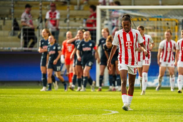 Germany Soccer Google Pixel Women Bundesliga 2025 2026 , 23 Matchday TSG Hoffenheim Women vs 1 FC Cologne Women Dietmar Hopp Stadion Hoffenheim Lydia Andrade 1 FC Cologne Women, 17 , Team, Gestures, Facial expressions Copyright: xBennetxLongx