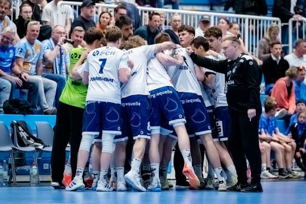 Dormagen, 27 04 2026, Handball, Men, 2 Bundesliga, Matchday 29, 2025 2026 TSV Bayer Dormagen 1 VFL Potsdam Motivational circle before the Potsdam match