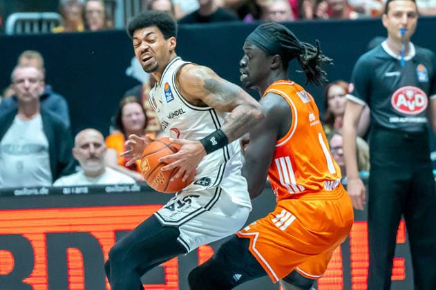 Basketball, BBL, Niners Chemnitz 99ers - BMA365 Bamberg Baskets