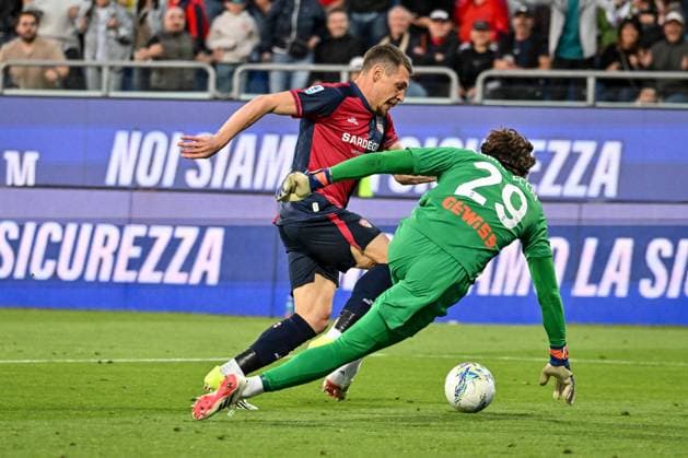 Andrea Belotti of Cagliari Calcio during Cagliari Calcio vs Atalanta BC, Italian soccer Serie A match in Cagliari, Italy, April 27 2026  Copyright: xLuigixCanu IPAxSportx xipa-agency.netx xx IPA_74278172 IPA_Agency_IPA74278172