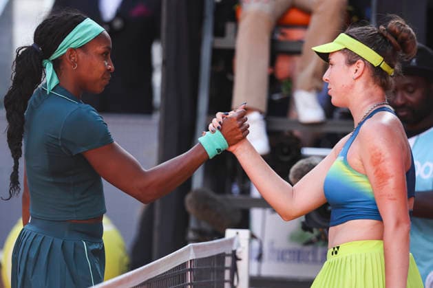 April 27, 2026, Madrid, Madrid, Spain: Coco Gauff of USA and Linda Noskova of Czech Republic greet each other during the Mutua Madrid Open 2026, ATP, Tennis Herren Masters 1000 and WTA, Tennis Damen 1000, at La Caja Magica on April 27, 2026 in Madrid, Spain. Madrid Spain - ZUMAa181 20260427_zaa_a181_379 Copyright: xIrinaxR.xHipolitox