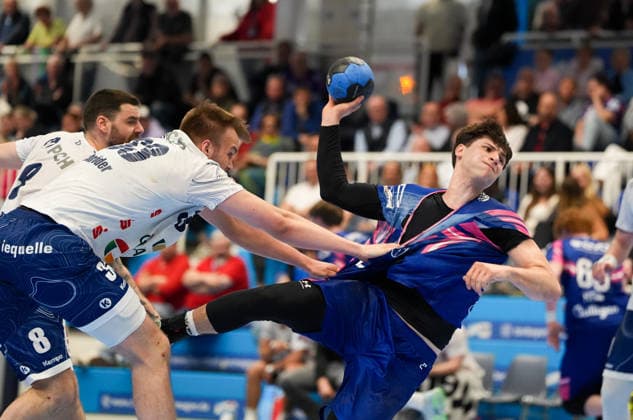 Luca Krist (TSV Bayer Dormagen, 2) shoots the ball TSV Bayer Dormagen vs 1. VfL Potsdam, 2. Handball Bundesliga, 29. Spieltag, Saison 2025 2026, TSV Bayer Sportcenter, GER, 27.04.2026 Foto: HMB Media Scott W. Coleman Dormagen TSV Bayer Sportcenter Nordrhein-Westfalen GER Copyright: xScottxW.xColemanx