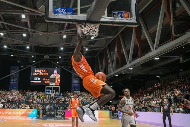 asyCredit Basketball Bundesliga, Matchday 31, Niners Chemnitz BMA365 Bamberg Baskets 27 04 2026 from 20 Copyright: xEHLxMedia MichelxKöhlerx 20262704-Niners Chemnitz-Bamberg Baskets_033