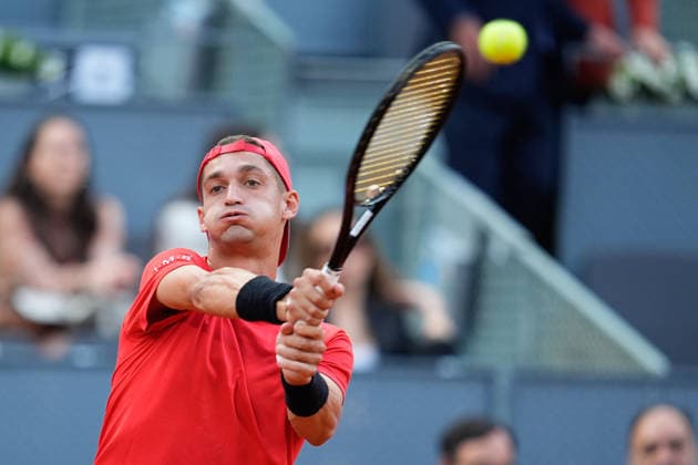 April 27, 2026, Madrid, Madrid, Spain: Terence Atmane of France in action against Alexander Zverev of Germany during the Mutua Madrid Open 2026, ATP, Tennis Herren Masters 1000 and WTA, Tennis Damen 1000, at La Caja Magica on April 27, 2026 in Madrid, Spain. Madrid Spain - ZUMAa181 20260427_zaa_a181_507 Copyright: xDennisxAgyemanx
