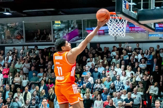 Chemnitz, Germany 27 April 2026 1 BBL 2025 2026 Sp 31 Niners Chemnitz vs Bamberg Baskets In the picture Kostja Mushidi 99 with a dunking Copyright: xFotostandx xNachtigallx