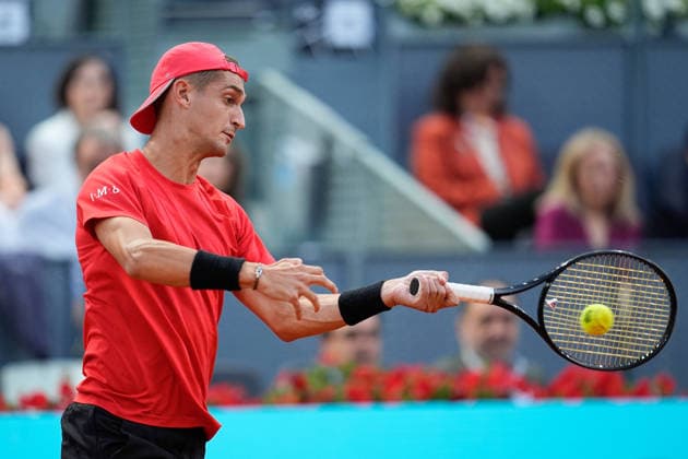 April 27, 2026, Madrid, Madrid, Spain: Terence Atmane of France in action against Alexander Zverev of Germany during the Mutua Madrid Open 2026, ATP, Tennis Herren Masters 1000 and WTA, Tennis Damen 1000, at La Caja Magica on April 27, 2026 in Madrid, Spain. Madrid Spain - ZUMAa181 20260427_zaa_a181_493 Copyright: xDennisxAgyemanx