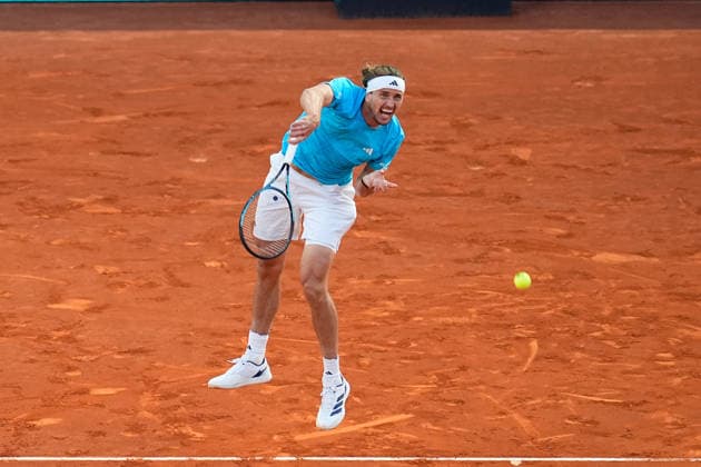 April 27, 2026, Madrid, Madrid, Spain: Alexander Zverev of Germany in action against Terence Atmane of France during the Mutua Madrid Open 2026, ATP, Tennis Herren Masters 1000 and WTA, Tennis Damen 1000, at La Caja Magica on April 27, 2026 in Madrid, Spain. Madrid Spain - ZUMAa181 20260427_zaa_a181_489 Copyright: xDennisxAgyemanx