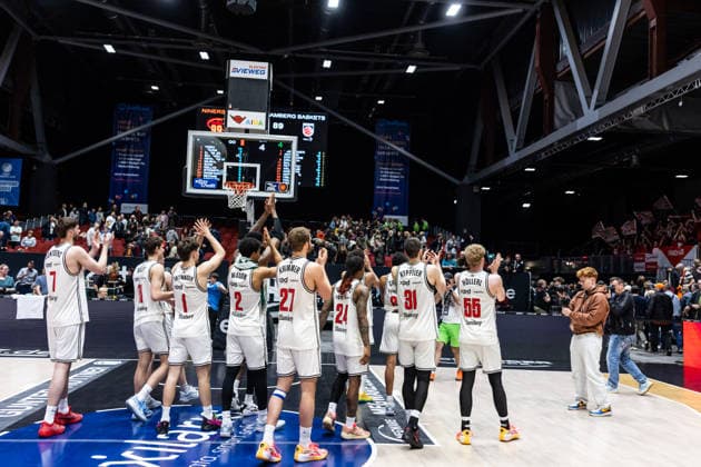 GER, easy Credit Basketball Bundesliga, Niners Chemnitz BMA365 Bamberg Baskets 27 04 2026, Messe, Chemnitz, GER, easy Credit Basketball Bundesliga, Niners Chemnitz BMA365 Bamberg Baskets The BMA365 Bamberg Baskets would like to thank the fans Photo Alexander Trienitz Chemnitz Messe Sachsen Germany