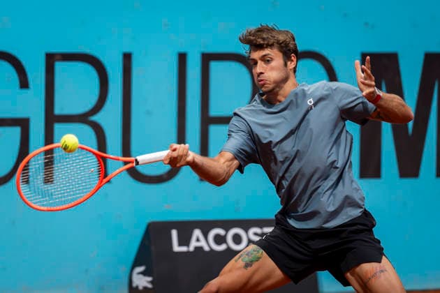 Mutua Madrid Open - Day Eight MADRID, SPAIN - APRIL 27: Flavio Cobolli of Italy plays a forehand against Adolfo Daniel Vallejo of Paraguay during their MenÕs Singles Round of 32 match during the Mutua Madrid Open 2026 tournament celebrated at La Caja Magica on April 27, 2026 in Madrid, Spain. Madrid La Caja Magica Madrid Spain Copyright: xAlbertoxGardinx AGardin_20260427_Tennis_Madrid_Day8_0678
