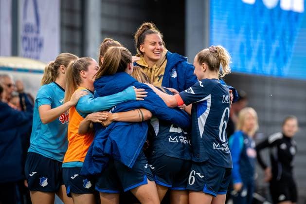 Franziska Harsch 17 TSG Hoffenheim and Franziska Harsch 17 TSG Hoffenheim celebrate together at the Dietmar Hopp Stadium GPFBL TSG Hoffenheim 1 FC Köln, 27 04 2026 Copyright: xSpeedshotx