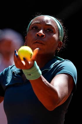 April 27, 2026, Madrid, Madrid, Spain: Coco Gauff of USA plays against Linda Noskova of Czech Republic during the Mutua Madrid Open 2026, ATP, Tennis Herren Masters 1000 and WTA, Tennis Damen 1000, at La Caja Magica on April 27, 2026 in Madrid, Spain. Madrid Spain - ZUMAa181 20260427_zaa_a181_721 Copyright: xOscarxJ.xBarrosox
