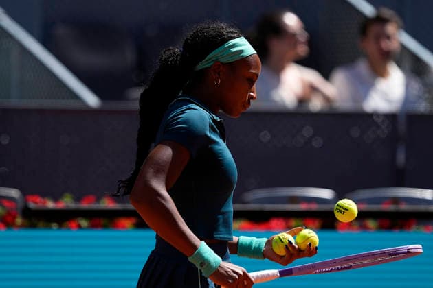 April 27, 2026, Madrid, Madrid, Spain: Coco Gauff of USA plays against Linda Noskova of Czech Republic during the Mutua Madrid Open 2026, ATP, Tennis Herren Masters 1000 and WTA, Tennis Damen 1000, at La Caja Magica on April 27, 2026 in Madrid, Spain. Madrid Spain - ZUMAa181 20260427_zaa_a181_718 Copyright: xOscarxJ.xBarrosox