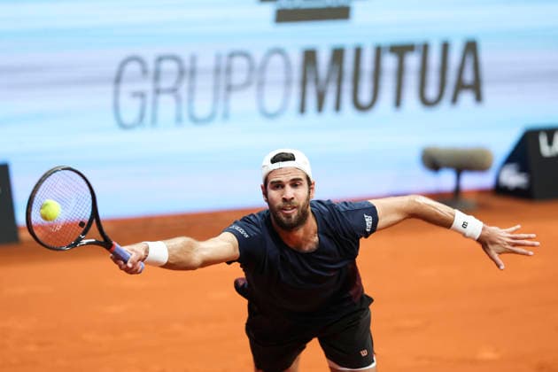 April 27, 2026, Madrid, Madrid, Spain: Karen Khachanov of Russia plays against Jakub Mensik of Czech Republic during the Mutua Madrid Open 2026, ATP, Tennis Herren Masters 1000 and WTA, Tennis Damen 1000, at La Caja Magica on April 27, 2026 in Madrid, Spain. Mutua Madrid Open 2026 - Day 8 - ZUMAa181 20260427_zaa_a181_678 Copyright: xIrinaxR.xHipolitox