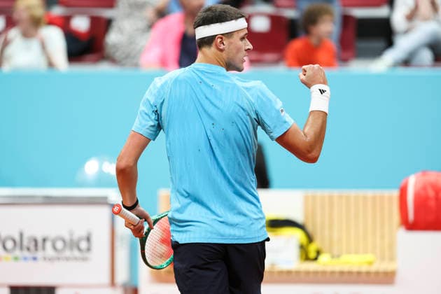 April 27, 2026, Madrid, Madrid, Spain: Jakub Mensik of Czech Republic reacts against Karen Khachanov of Russia during the Mutua Madrid Open 2026, ATP, Tennis Herren Masters 1000 and WTA, Tennis Damen 1000, at La Caja Magica on April 27, 2026 in Madrid, Spain. Mutua Madrid Open 2026 - Day 8 - ZUMAa181 20260427_zaa_a181_686 Copyright: xIrinaxR.xHipolitox