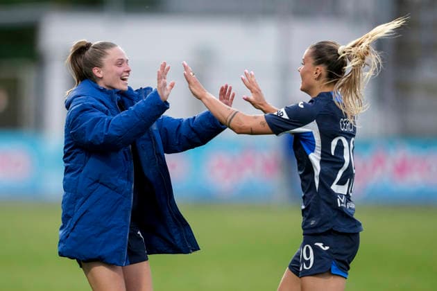 v li Valesca Ampoorter TSG, 18 and goal scorer Selina Cerci TSG, 29 , players of TSG 1899 Hoffenheim, cheer about the goal to 5 2, jubilation, goal celebration, celebrate the goal, goal, celebration, cheers about the goal, rejoicing, joy, rejoices, optimistic, positive, game scene, highlight, action, 27 04 2026, Sinsheim Hoffenheim Germany , Soccer, Google Pixel Women Bundesliga, TSG 1899 Hoffenheim 1 FC Köln, DFB DFL REGULATIONS PROHIBIT ANY USE OF PHOTOGRAPHS AS IMAGE SEQUENCES AND OR QUASI VIDEO xozx