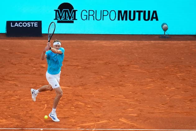 April 27, 2026, Madrid, Madrid, Spain: Alexander Zverev of Germany in action against Terence Atmane of France during the Mutua Madrid Open 2026, ATP, Tennis Herren Masters 1000 and WTA, Tennis Damen 1000, at La Caja Magica on April 27, 2026 in Madrid, Spain. Madrid Spain - ZUMAa181 20260427_zaa_a181_850 Copyright: xDennisxAgyemanx