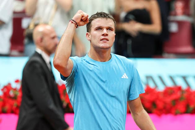 April 27, 2026, Madrid, Madrid, Spain: Jakub Mensik of Czech Republic reacts after winning against Karen Khachanov of Russia during the Mutua Madrid Open 2026, ATP, Tennis Herren Masters 1000 and WTA, Tennis Damen 1000, at La Caja Magica on April 27, 2026 in Madrid, Spain. Mutua Madrid Open 2026 - Day 8 - ZUMAa181 20260427_zaa_a181_932 Copyright: xIrinaxR.xHipolitox