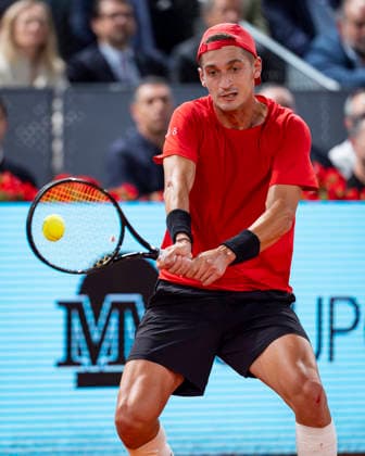 Mutua Madrid Open - Day Eight MADRID, SPAIN - APRIL 27: Terence Atmane of France plays a forehand against Alexander Zverev of Germany during the Men s Singles Third Round match on Day Eight during the Mutua Madrid Open 2026 tournament celebrated at La Caja Magica on April 27, 2026 in Madrid, Spain. Madrid La Caja Magica Madrid Spain Copyright: xAlbertoxGardinx AGardin_20260427_Tennis_Madrid_Day8_0790