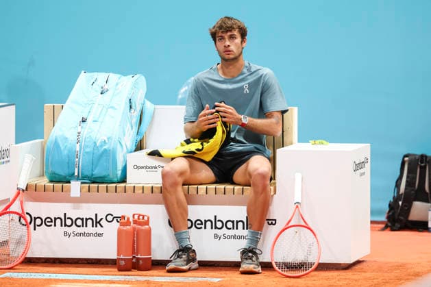 April 27, 2026, Madrid, Madrid, Spain: Flavio Cobolli of Italy plays against Adolfo Daniel Vallejo of Paraguay during the Mutua Madrid Open 2026, ATP, Tennis Herren Masters 1000 and WTA, Tennis Damen 1000, at La Caja Magica on April 27, 2026 in Madrid, Spain. Madrid Spain - ZUMAa181 20260427_zaa_a181_874 Copyright: xIrinaxR.xHipolitox