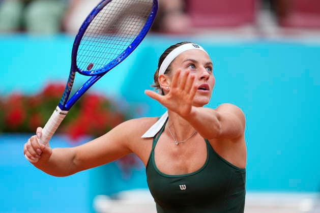April 27, 2026, Madrid, Madrid, Spain: Marta Kostyuk of Ukraine plays against Caty McNally of USA during the Mutua Madrid Open 2026, ATP, Tennis Herren Masters 1000 and WTA, Tennis Damen 1000, at La Caja Magica on April 27, 2026 in Madrid, Spain. Madrid Spain - ZUMAa181 20260427_zaa_a181_827 Copyright: xOscarxJ.xBarrosox