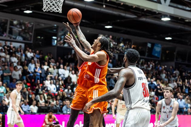 GER, easy Credit Basketball Bundesliga, Niners Chemnitz BMA365 Bamberg Baskets 27 04 2026, Messe, Chemnitz, GER, easy Credit Basketball Bundesliga, Niners Chemnitz BMA365 Bamberg Baskets Kevin Yebo Niners Chemnitz, 0 Foto Alexander Trienitz Chemnitz Messe Sachsen Germany