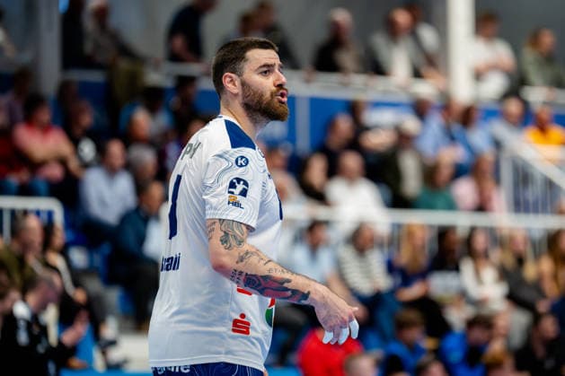 Dormagen, 27 04 2026, Handball, Men, 2 Bundesliga, Matchday 29, 2025 2026 TSV Bayer Dormagen 1 VFL Potsdam Davide Bulzamini 1 VfL Potsdam, 8 during the match