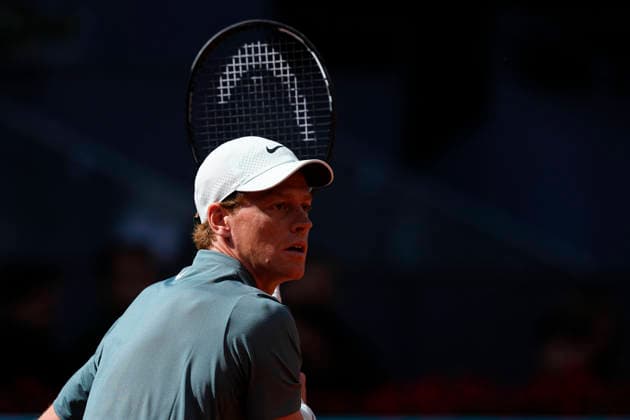 April 28, 2026, Madrid, Madrid, Spain: Jannik Sinner of Italy plays against Cameron Norrie of Great Britain during the Mutua Madrid Open 2026, ATP, Tennis Herren Masters 1000 and WTA, Tennis Damen 1000, at La Caja Magica on April 28, 2026 in Madrid, Spain. Mutua Madrid Open 2026 - Day 9 - ZUMAa181 20260428_zaa_a181_017 Copyright: xOscarxJ.xBarrosox